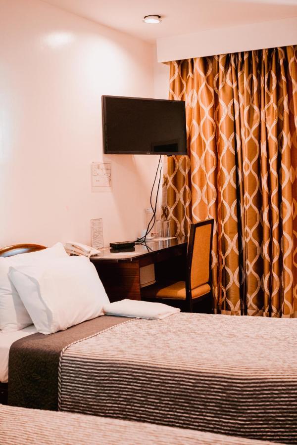 Be-Ing Suites Davao Stadt Exterior foto
