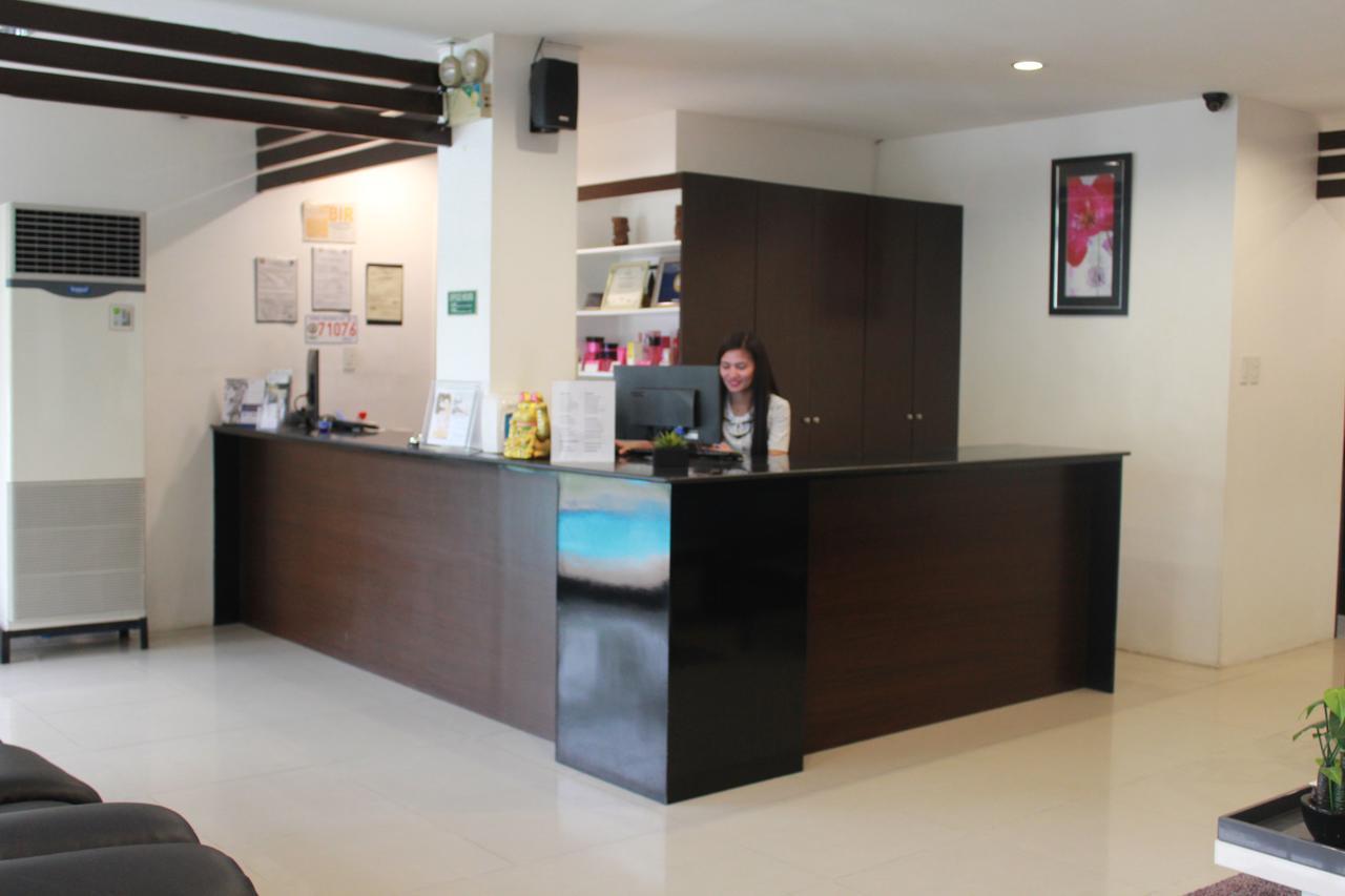 Be-Ing Suites Davao Stadt Exterior foto